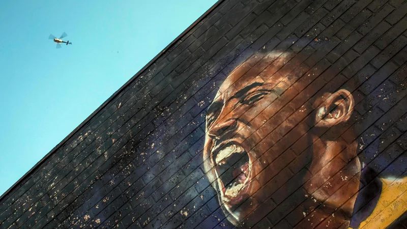 Fotografija: Oblasti v Kaliforniji so potrdile, da je v helikopterski nesreči umrl ameriški košarkar Kobe Bryant, z njim pa tudi njegova 13-letna hči Gianna Maria Onore. Foto: AFP