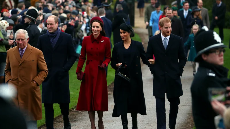 Fotografija: Princ Charles s sinovoma in snahama decembra 2018 na posestvu Sandringham. Foto Hannah Mckay/ Reuters