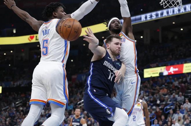 Luka Dončić je tudi proti Oklahomi vodil Dallas zanesljivi zmagi naproti. FOTO: USA TODAY Sports