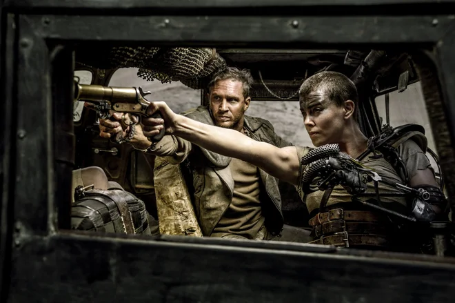 Mad Max: Fury Road - Pobesneli Max: Cesta besa Foto Pro Plus