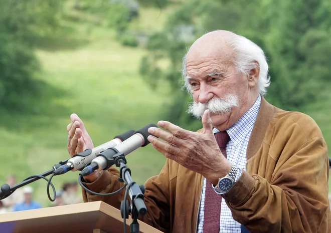 Stanovnik je kot predsednik Zveze borcev s svojim vehementnim in gostobesednim slogom poskrbel, da je ta ostala relevanten družbeni dejavnik. FOTO: Ljubo Vukelič/Delo