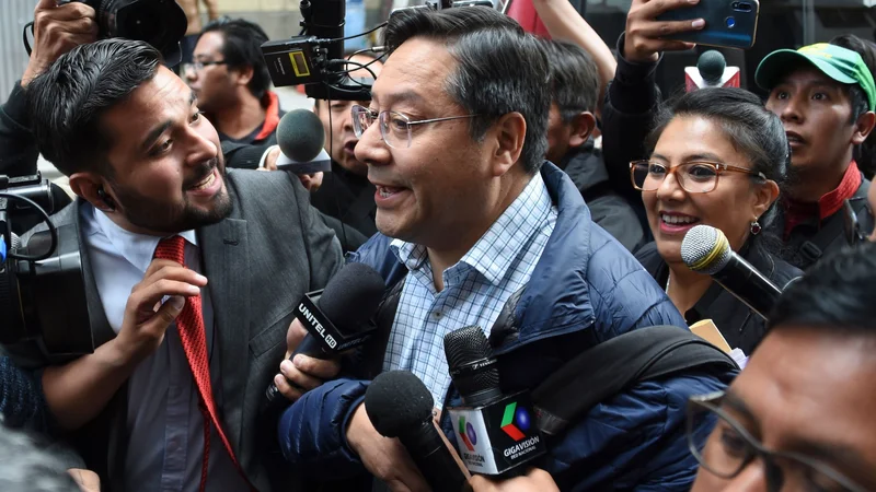 Fotografija: Predsedniški kandidat stranke Mas je nekdanji minister Luis Arce Catacora. FOTO: Aizar Raldes/AFP