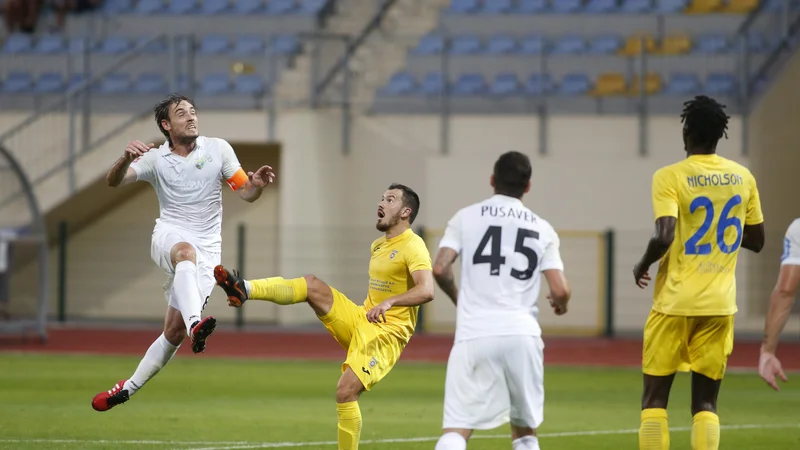 Fotografija: Damjan Trifković (levo) je eden od najbolj izkušenih Velenjčanov, ki še niso vrgli prvoligaške puške v koruzo. FOTO: Voranc Vogel/Delo