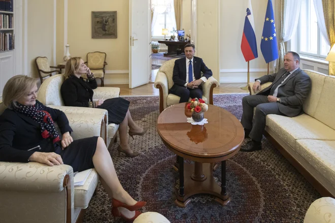 Danijel Krivec (SDS) na včerajšnjem posvetu pri predsedniku Borutu Pahorju. FOTO: Voranc Vogel/Delo