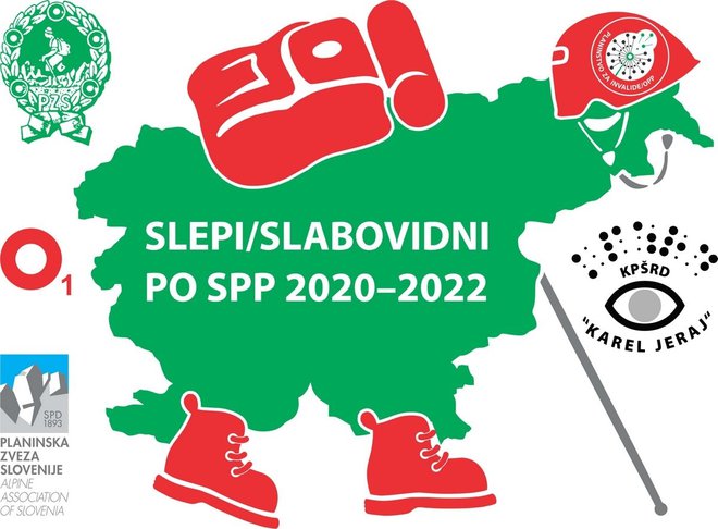 Logotip akcije predstavlja zelen zemljevid Slovenije, v katerem je napis Slepi/slabovidni po SPP 2020-2022, opremljen je z rdečo čelado, na kateri je logo Pin/OPP, obut v rdeče pohodniške čevlje, oprtan z rdečim nahrbtnikom in drži sivo palico. FOTO: PZS