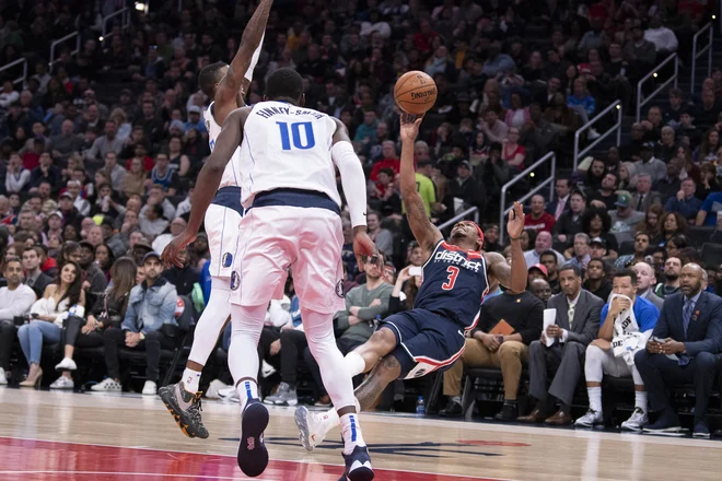Dobra novica za Dallas je, da je tudi osmi Memphis ponoči izgubil. FOTO: Tommy Gilligan Usa Today Sports