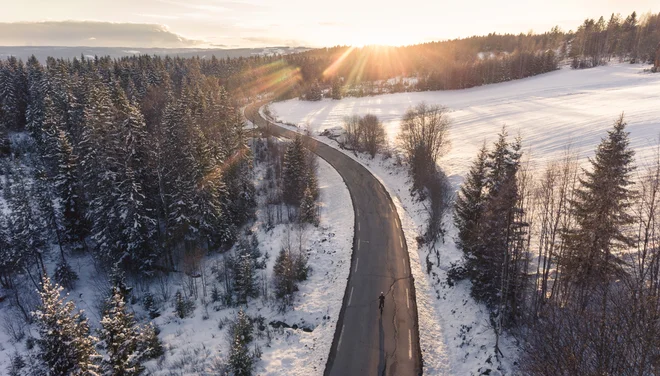 Problem je velik in povezan z mnogo stvarmi. Infrastruktura ni dobra in ne dohaja razvoja kolesarskih potreb. Foto: Shutterstock