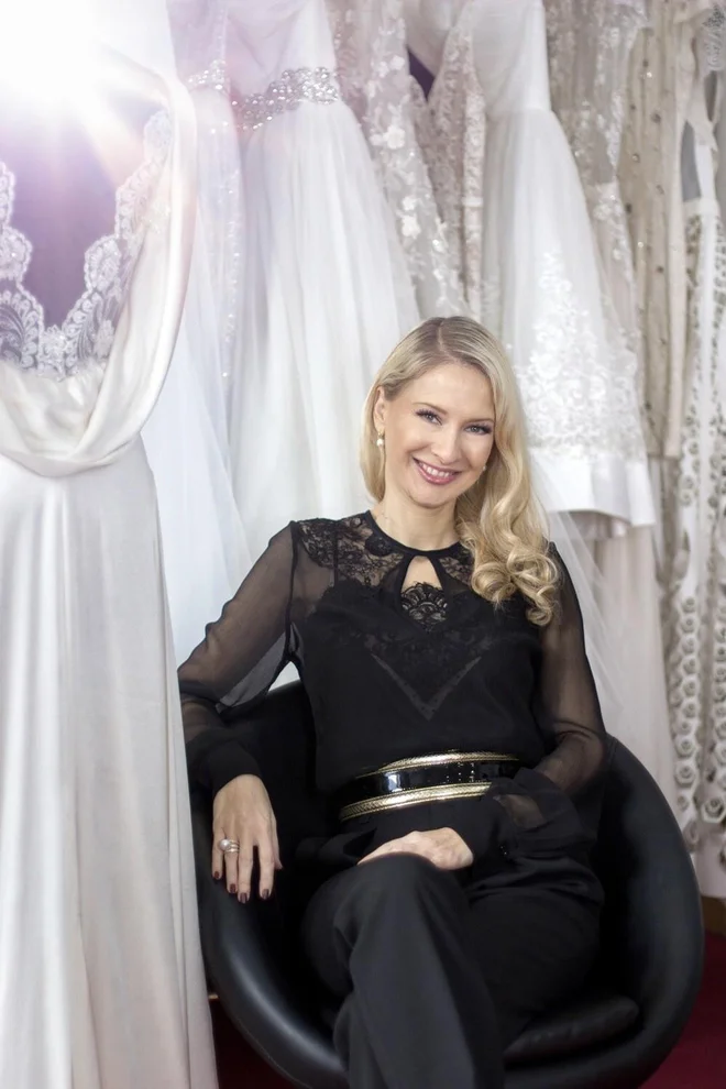 Maja Ferme je izpostavila tudi, da so oskarji ena izmed najbolj gledanih rdečih preprog na svetu, ki prinesejo modnim hišam pomemno promocijo in miljone v njihovo letno blagajno. FOTO: Majafermefashion