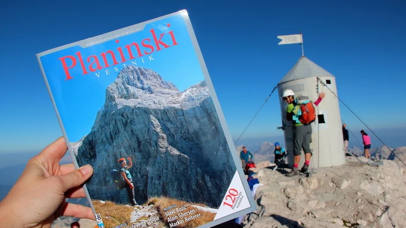 Fotografija: Tudi na slovenskem vrhu vseh vrhov. FOTO: Manca Ogrin