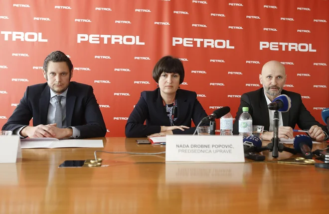Nova uprava Petrola &ndash; Matija Bitenc, Nada Drobne Popović in Jože Bajuk FOTO: Blaž Samec/Delo