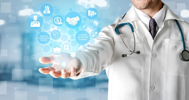 Marsikdo se ob diagnozi raka in bolezenskih spremembah, ki jo spremljajo, zateka k nestrokovnim manipulacijam s hrano. Foto: Shutterstock