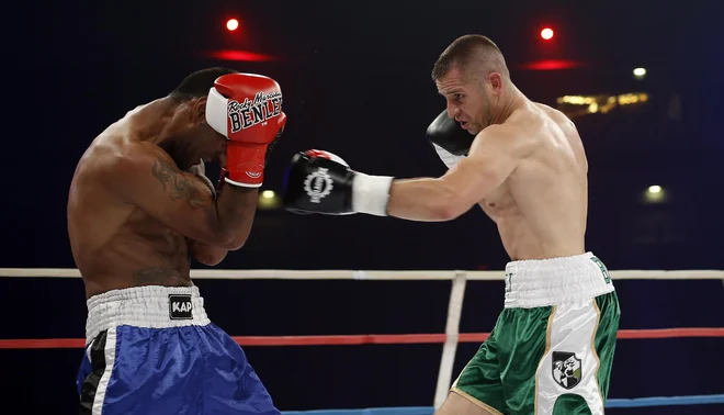 Andrej Baković (desno) velja za tehnično enega od najbolje podkovanih boksarjev, kar se jih je doslej rodilo v Sloveniji. FOTO: Blaž Samec