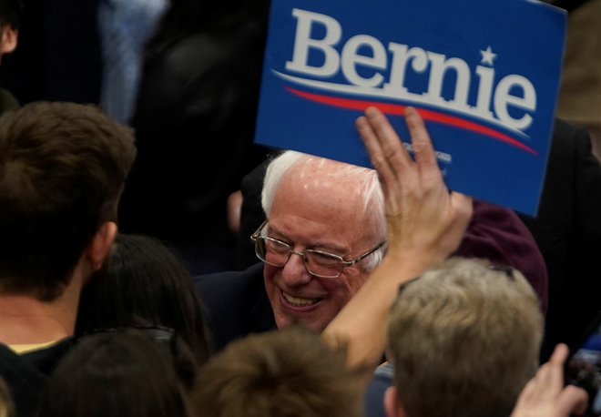 Tako kot Trump po mnenju mnogih pravzaprav ni republikanec, tudi Sanders po prepričanju samih demokratov ni pravi demokrat. FOTO: Rick Wilking/Reuters