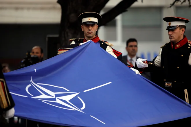 Ministrica začasne vlade pripada nacionalistični stranki VMRO-DPMNE, ki je bila proti preimenovanju Makedonije v Severno Makedonijo. FOTO: Ognen Teofilovski/Reuters