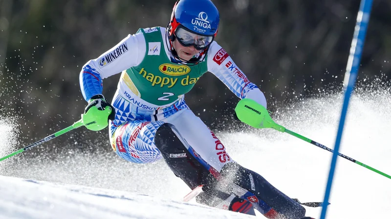 Fotografija: Petra Vlhova med prvo vožnjo slaloma za Zlato lisico. FOTO: Matej Družnik/Delo