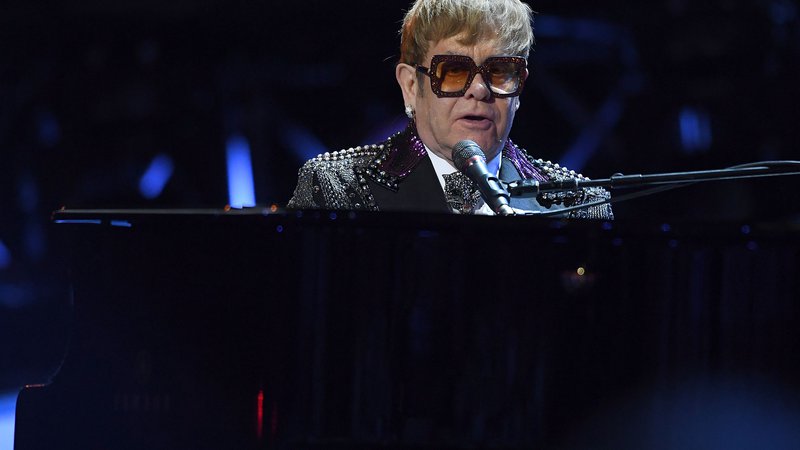Fotografija: Elton John je v Aucklandu ostal brez glasu. FOTO: Angela Weiss/AFP