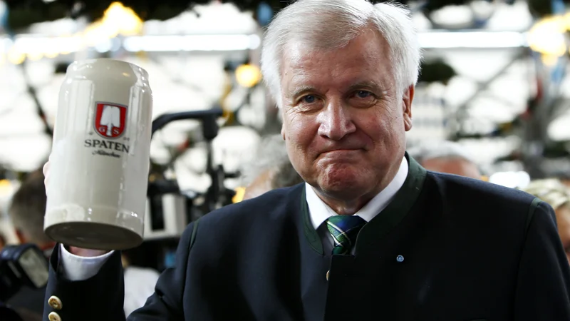 Fotografija: Predsednik bavarske CSU Horst Seehofer. Foto: Michaela Rehle/Reuters