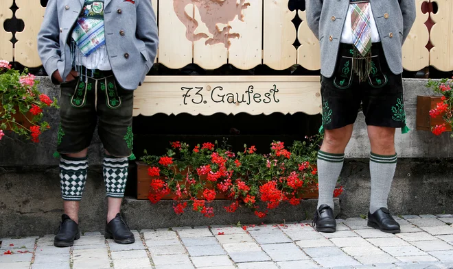 Bavarska je več kot le dežela, je občutenje življenja, ki združuje tradicijo in napredek, trdijo vladajoči bavarski konservativci. FOTO: Michaela Rehle/Reuters