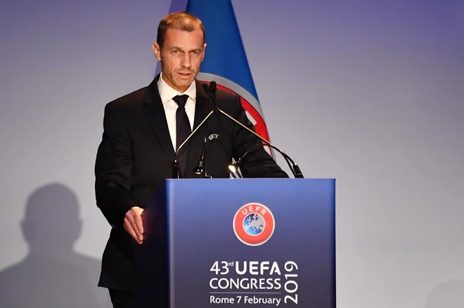 Aleksander Čeferin je dolgo opozarjal pred hitenjem z uvedbo VAR brez premisleka. FOTO: AFP