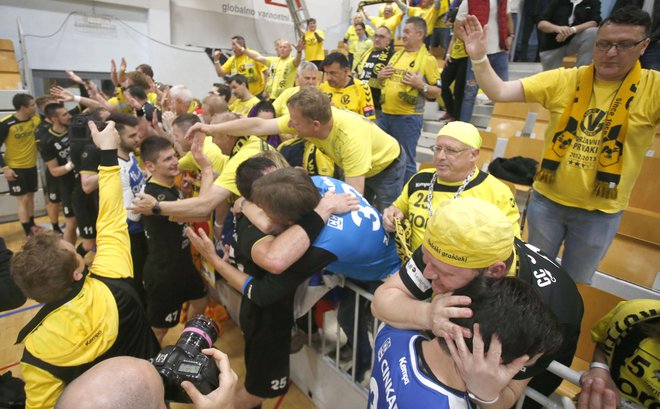 Velenjski navijači so dobili zadoščenje po dolgem času. FOTO: Roman Šipić