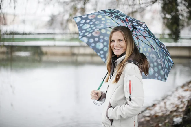 Irena Avbelj je nekdanja slovenska častnica in večkratna svetovna prvakinja v padalstvu. FOTO: Uroš Hočevar