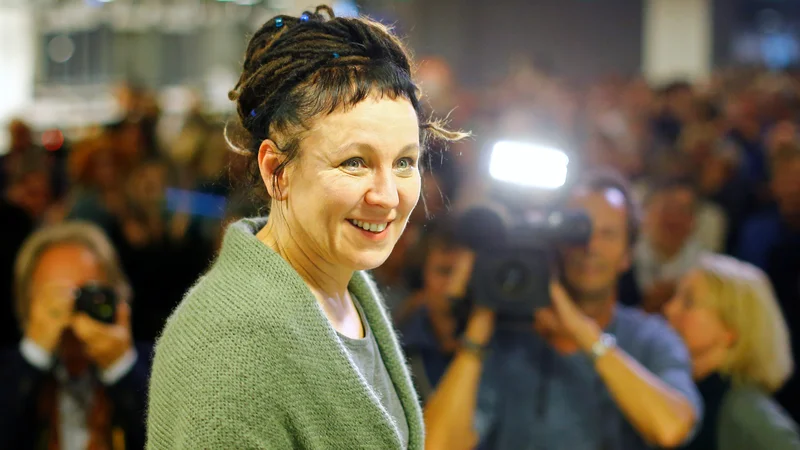 Fotografija: Nobelova nagrajenka za leto 2018 je točno takšna, kakršno menda potrebujemo – »Feministka z dreadlocksi« Olga Tokarczuk. FOTO: Thilo Schmuelgen/Reuters