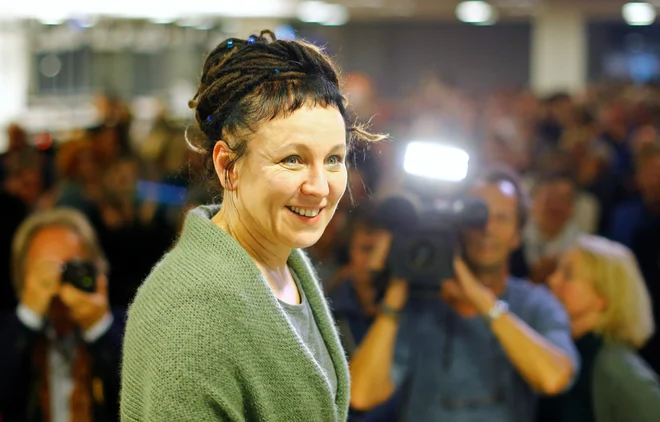 Nobelova nagrajenka za leto 2018 je točno takšna, kakršno menda potrebujemo &ndash; &raquo;Feministka z dreadlocksi&laquo; Olga Tokarczuk. FOTO: Thilo Schmuelgen/Reuters