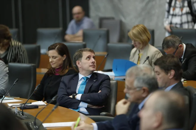 Če se bo Miro Cerar ob morebitni sestavi desnosredinske vlade odločil zasesti položaj poslanca, se bo s te funkcije poslovil Jani Möderndorfer. FOTO: Leon Vidic/Delo