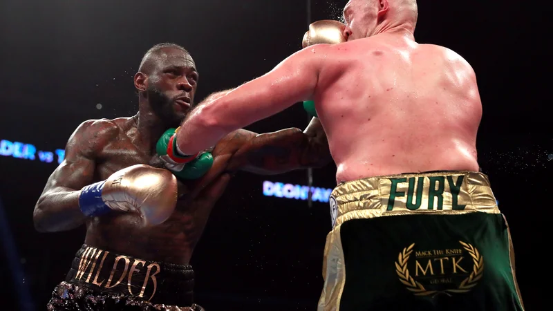 Fotografija: Deontay Wilder (levo) se je decembra lani v spektakularnem obračunu s Tysonom Furyjem razšel z neodločenim izidom. FOTO: Reuters