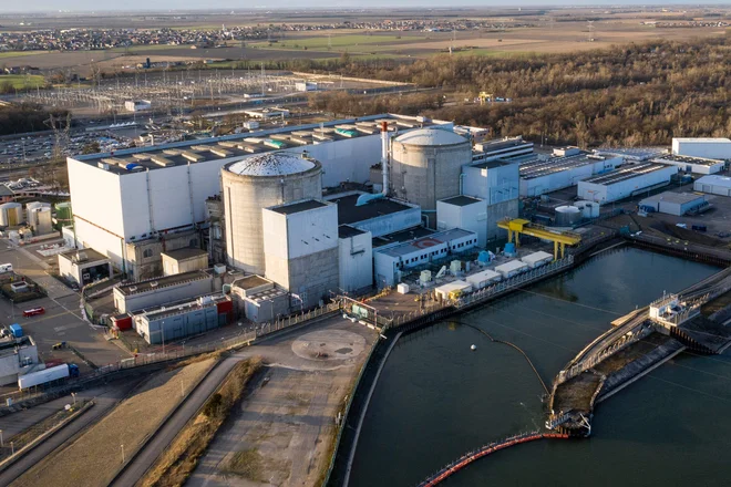 Francija bo jedrsko elektrarno v&nbsp;Fessenheimu zaprla po 43 letih delovanja. FOTO:&nbsp;Sebastien Bozon AFP