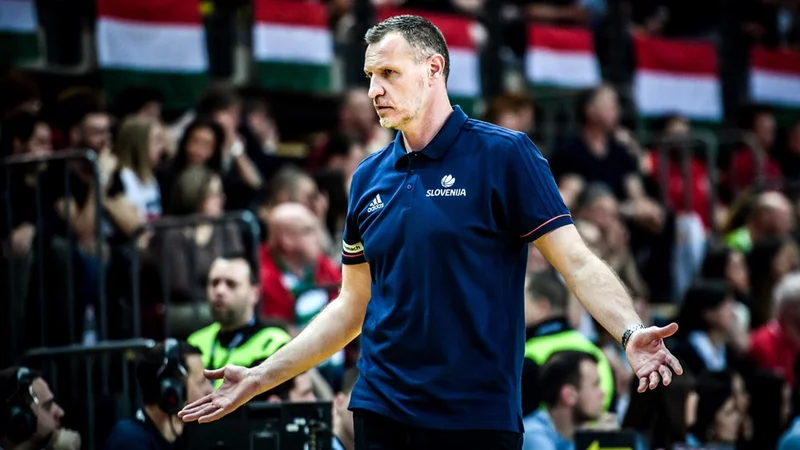 Fotografija: Rado Trifunović se je po novem porazu znašel pod plazom ostrih kritik. Foto FIBA