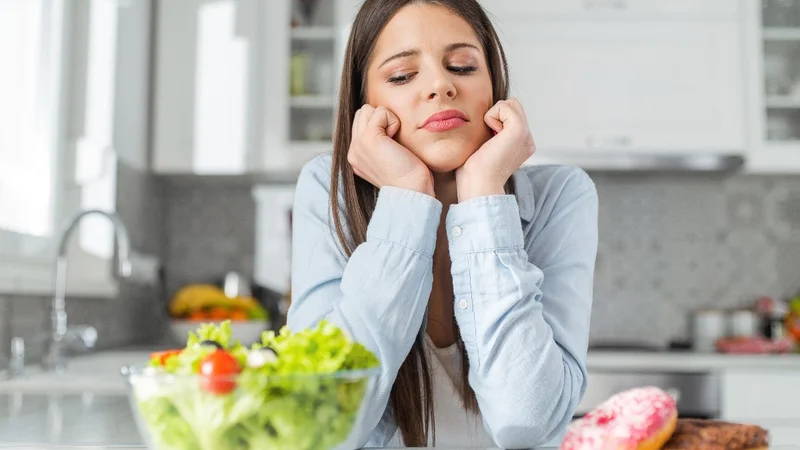 Fotografija: K sreči je mnoge starejše že srečala pamet in se ne »gredo več diet«, ker jim je zunanji videz manj pomemben. Foto: Shutterstock
