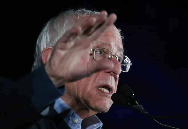 Bernie Sanders: »To je moje sporočilo Rusiji - ne vpletaj se v ameriške volitve.« FOTO: AFP