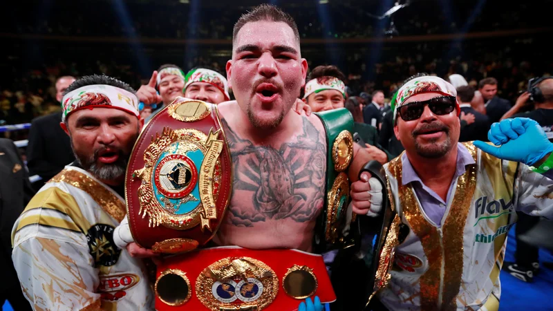 Andy Ruiz ml. je novi svetovni prvak v težki kategoriji po različicah IBF, WBA in WBO. FOTO: Reuters