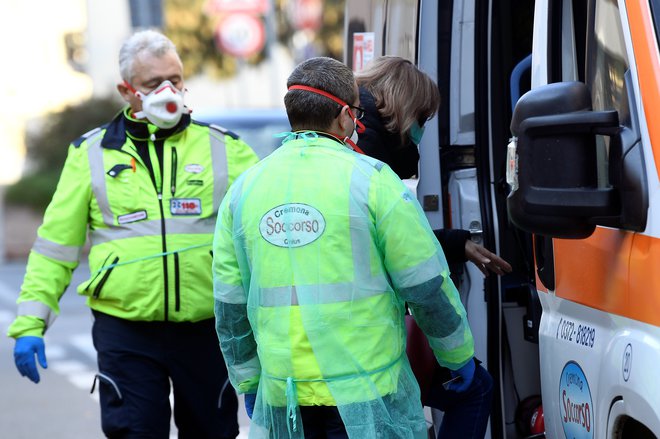 V Italiji, kjer je novi koronavirus zahteval dve življenji, se je število okuženih povzpelo na 76. FOTO: Reuters