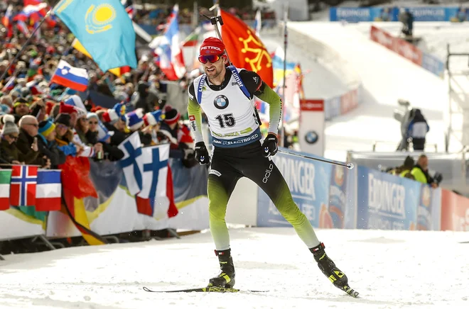 Jakov Fak je za konec SP prikazal solidno predstavo. FOTO: Matej Družnik/Delo