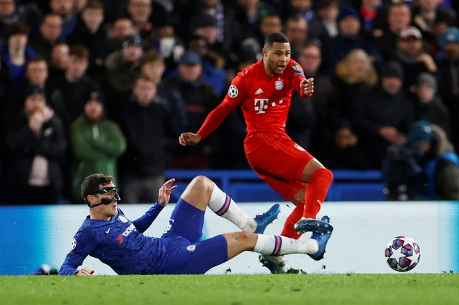 Bivšemu članu Arsenala Sergu Gnabryju sta se zelo zamerila druga dva velika londonska kluba. Od vseh svojih šest golov v ligi prvakov je Tottenhamu zabil štiri, Chesleaju pa dva. FOTO: Reuters