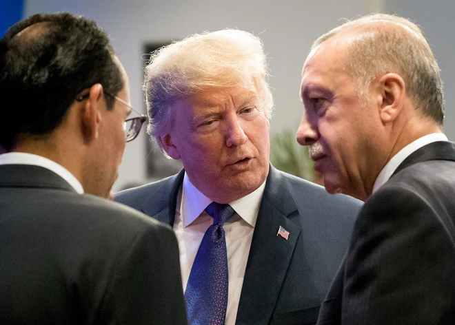 Turški predsednik Recep Tayyip Erdogan je državljane pozval, naj ne nasedajo na orkestrirane tuje kampanje proti Turčiji. FOTO: Benoit Doppagne/AFP