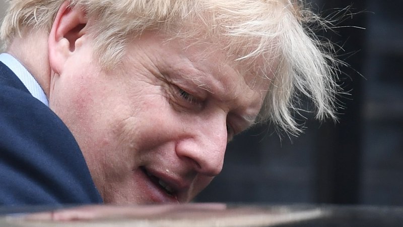 Fotografija: Boris Johnson je zavrnil očitke, da se njegova vlada z načrti oddaljuje od vsebine politične deklaracije. Foto: Afp