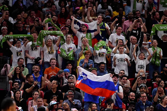 Pred slabim letom, 28. marca, se je v dvorani v Miamiju že pelo in vrtelo v ritmih polke in tudi nocoj ne bo drugače. FOTO: USA Today Sports