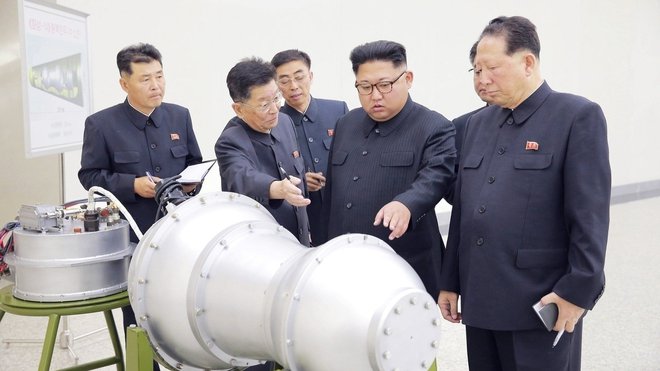Severna Koreja in ZDA - šopirjenje z jedrskim orožjem. Foto TVS