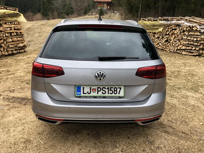 Od vseh strani ima tipično umirjene volkswagnove poteze. FOTO: Aljaž Vrabec