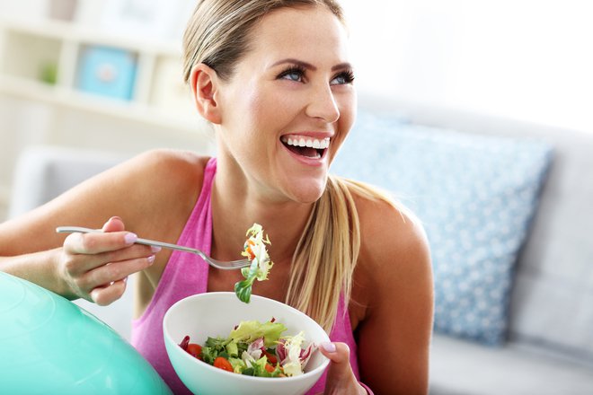 Pogosto z zdravo hrano ne pridemo nikamor, vedno je potreben tudi aktiven življenjski slog. FOTO: Shutterstock