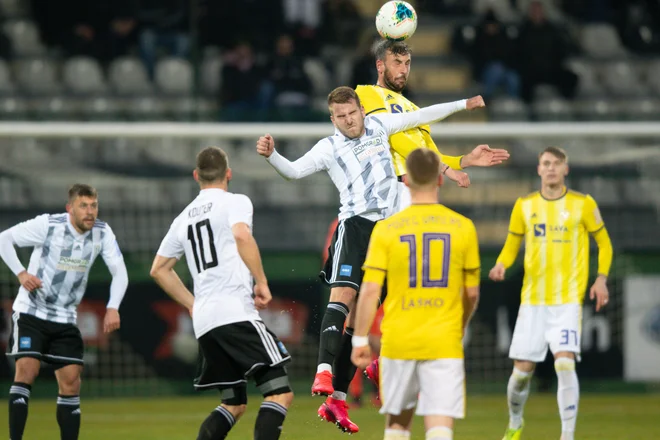 Mariborčani (v rumenem) in Sobočani so iztržili več točk od zeleno-belih Ljubljančanov v prvih treh tekmah drugega dela prvenstva, toda lahko bi še več. FOTO: Sobota.info