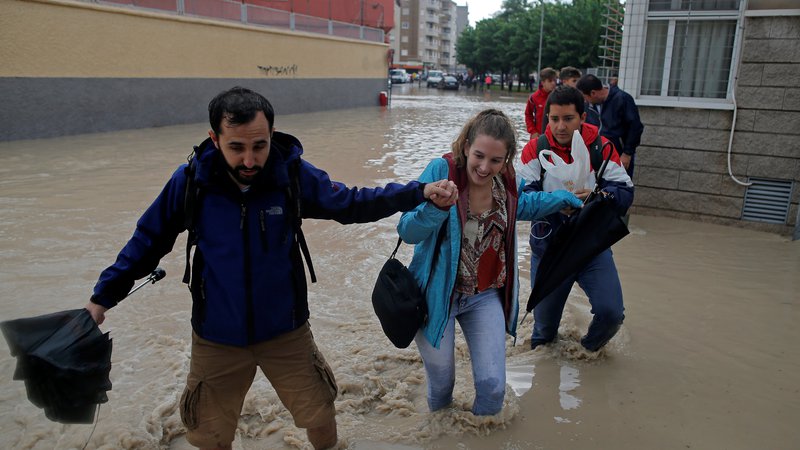Fotografija: Lansko jesen so poplave hromile življenje v Španiji. Foto Reuters