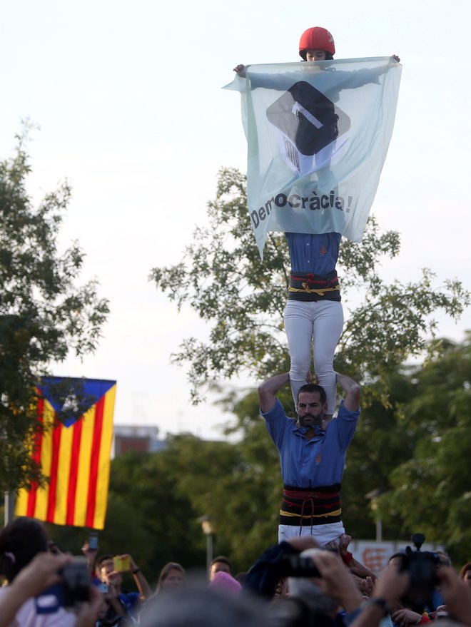 Živa katalonska simbolika.  FOTO: Reuters