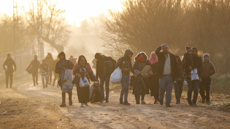 Fotografija: Migranti na turško-grški meji. Foto: Leonhard Foeger/Reuters