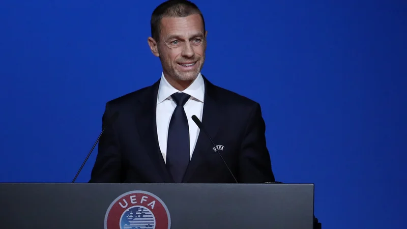 Fotografija: Aleksander Čeferin je v dobro pripravljenem govoru odprl prav tovrstne tematike in znova poudaril, da je ključni izziv Uefe zaščititi nogometno igro. FOTO: Reuters