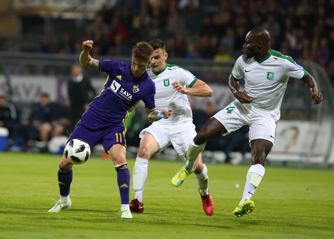 Olimpija ima po zmagi v Ljudskem vrtu dve točki prednosti pred Mariborom. FOTO: Tadej Regent