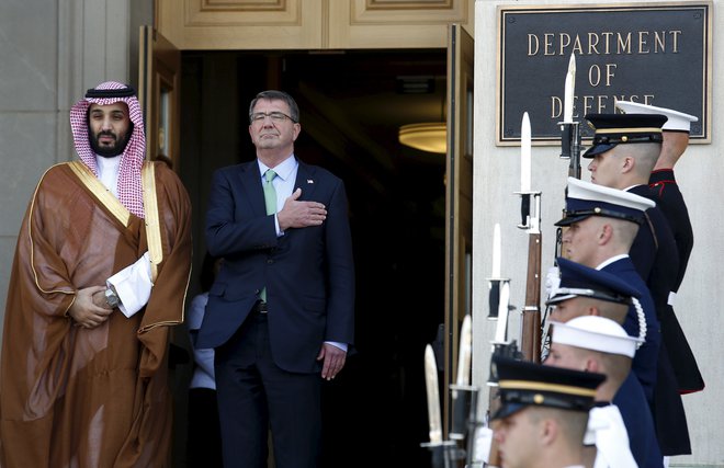 Princ Mohamed na obisku v ZDA. FOTO: Reuters